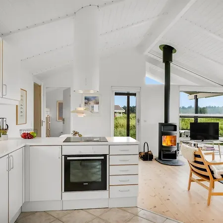 Holiday home Nuka - 400m From The Sea By Interhome *