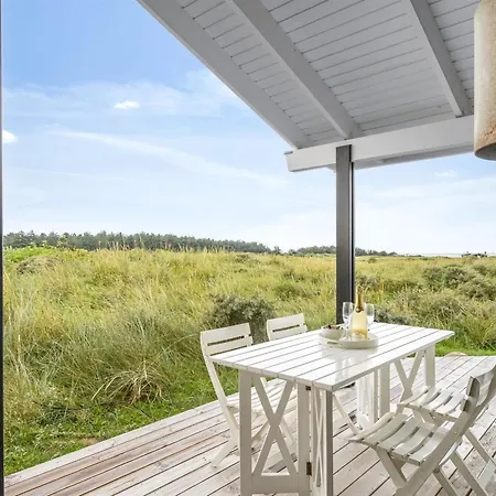 Nuka - 400m From The Sea By Interhome