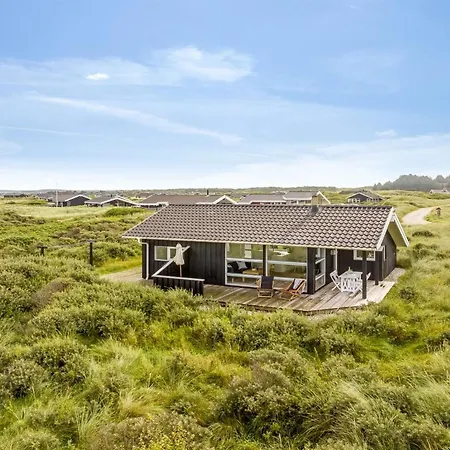 Nuka - 400m From The Sea By Interhome